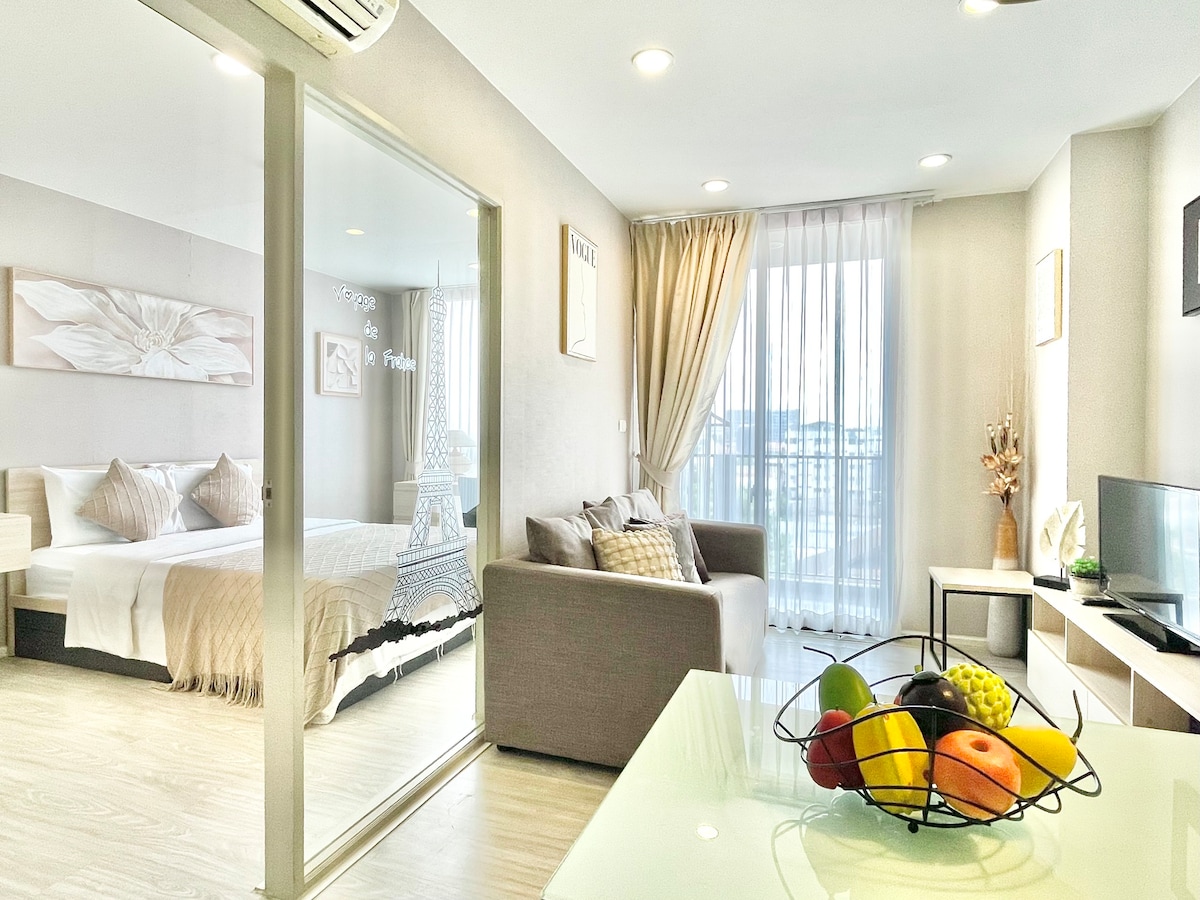 Most convenient condo with MUJI bedding in nimman