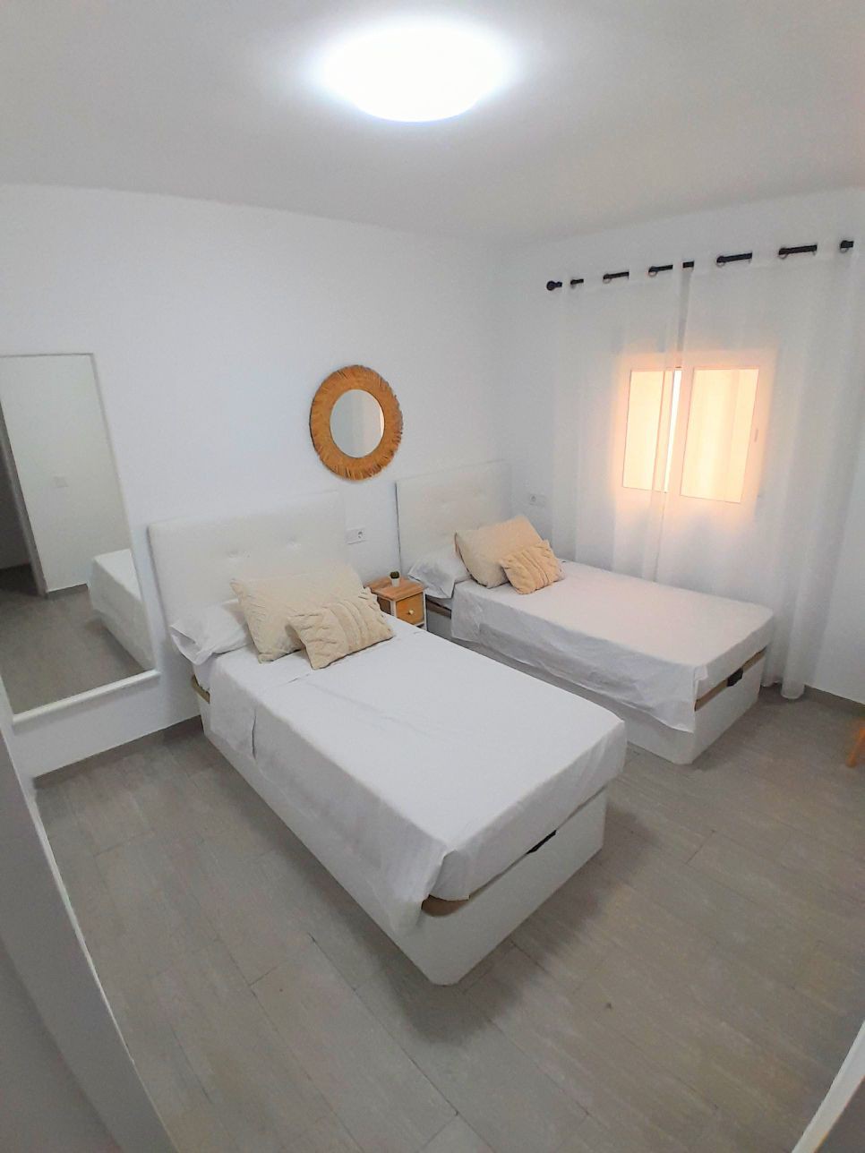 Apartamento en playa recién reformado.