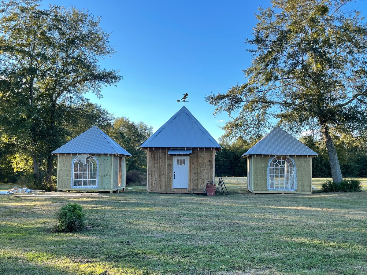 Whisper Farmhouse Suite