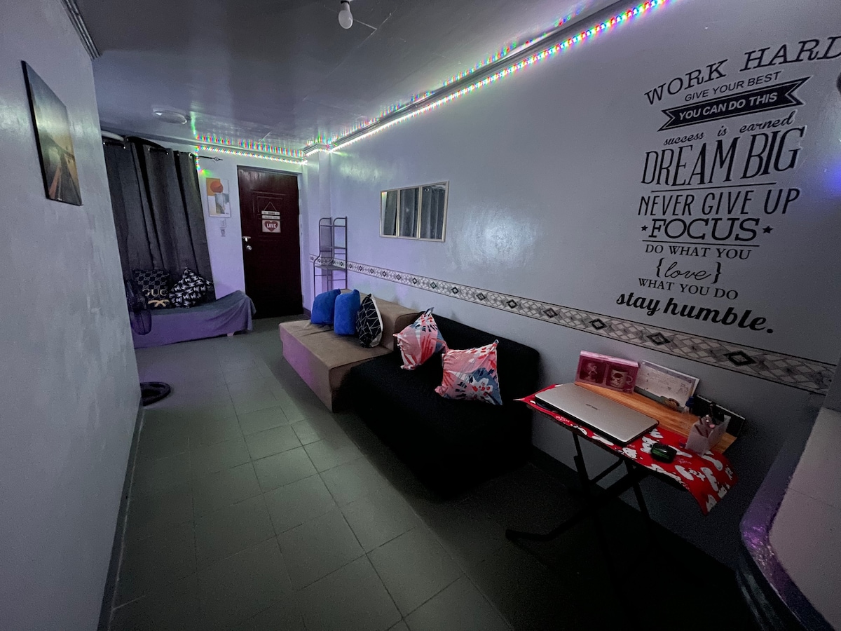 2D Tondo Affordable staycation 2Room for Big group