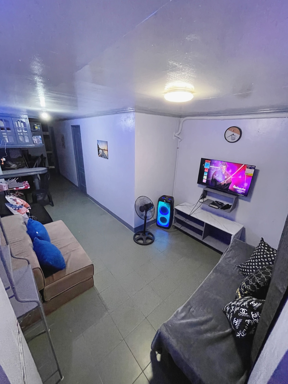 2D Tondo Affordable staycation 2Room for Big group