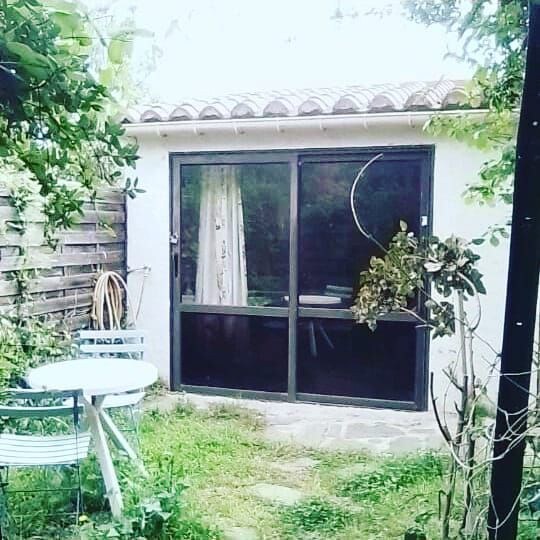 Mignon studio indépendant avec jardin