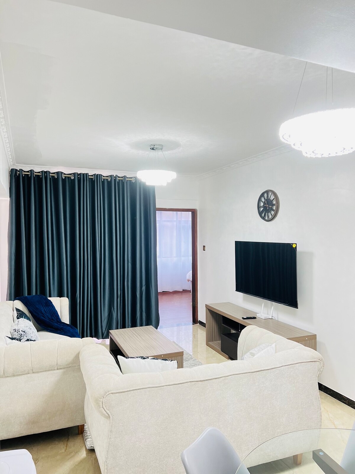 基利马尼（ Kilimani ）带健身房的现代双卧公寓。