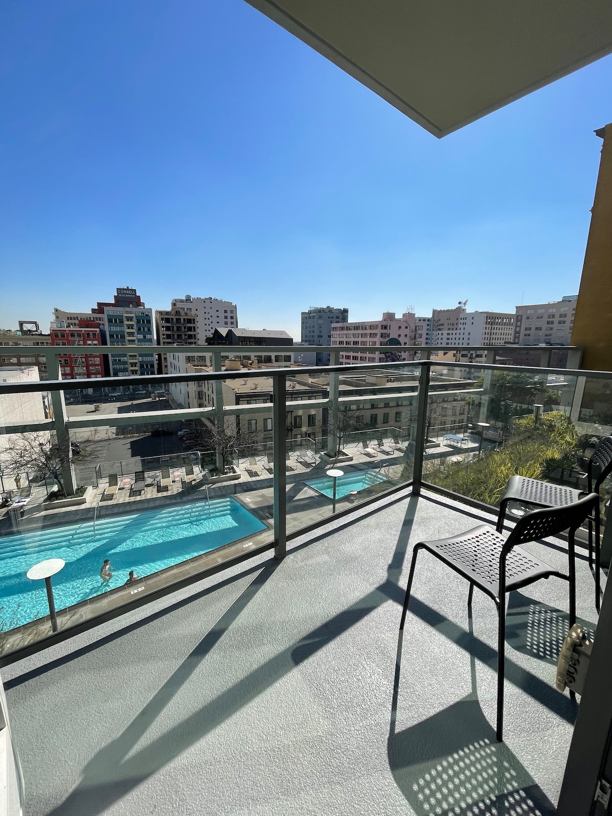 DTLA公寓带游泳池和停车场（露台上420 ）
