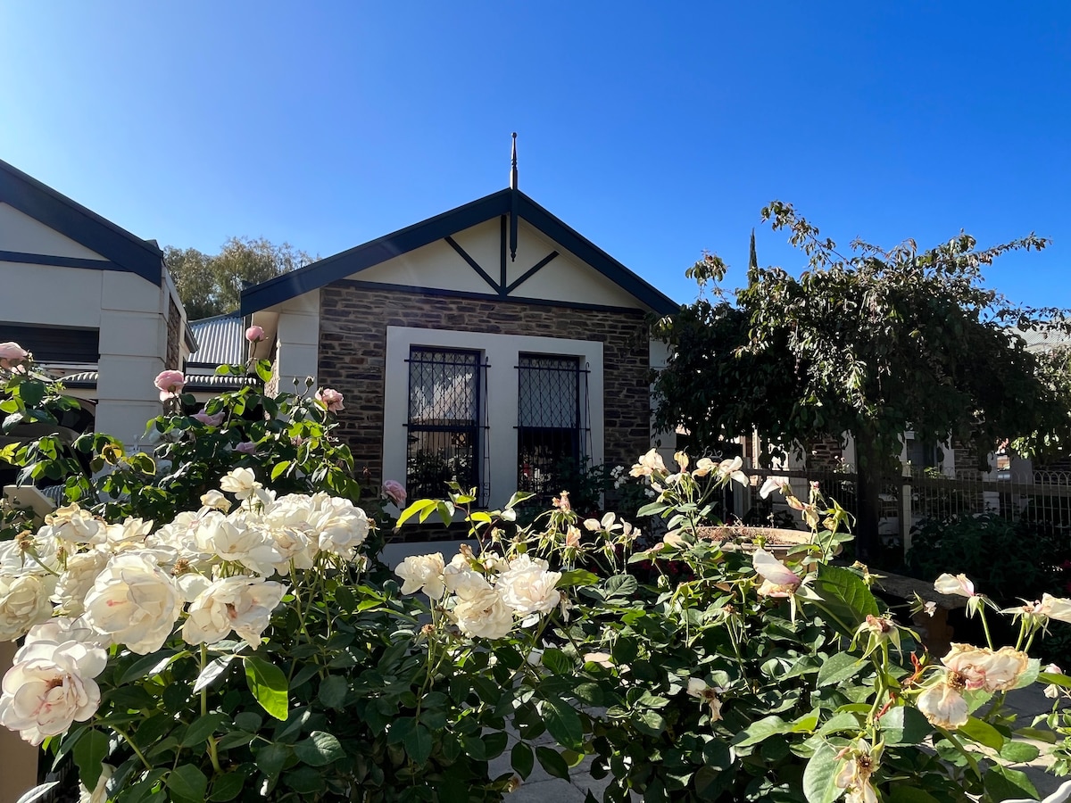 Oriental charming cottage