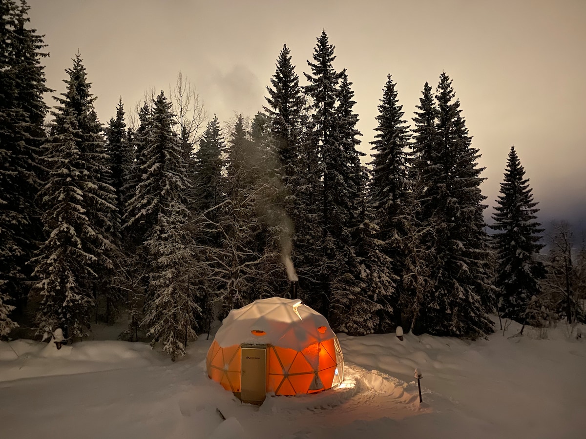 Dome glamping (heated) in peaceful surroundings