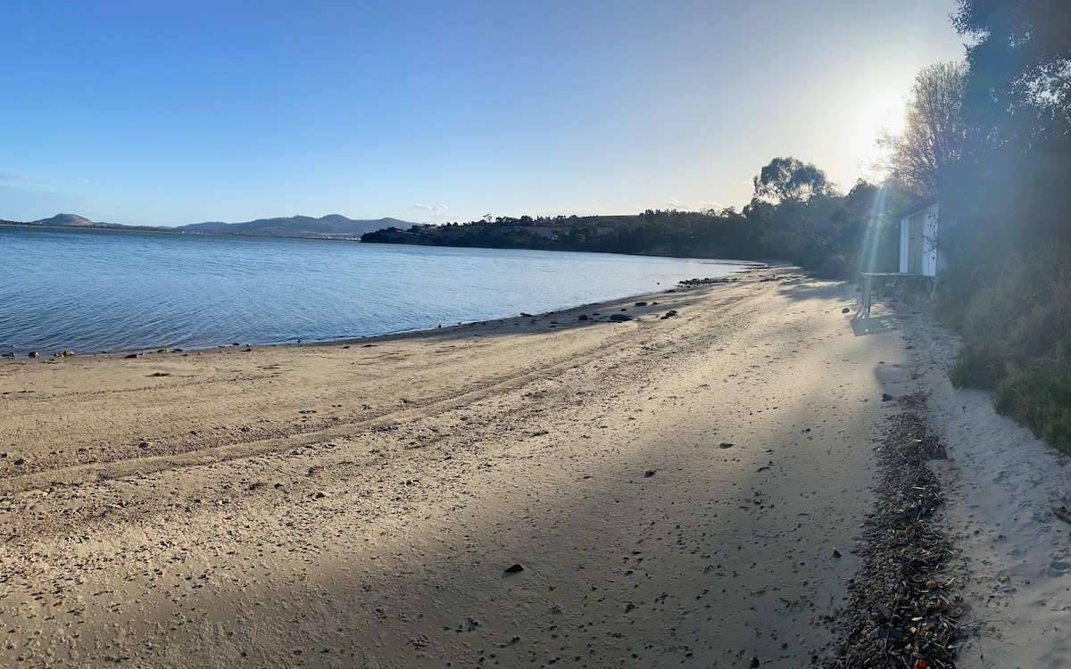 Beach Front Retreat - private path to the beach