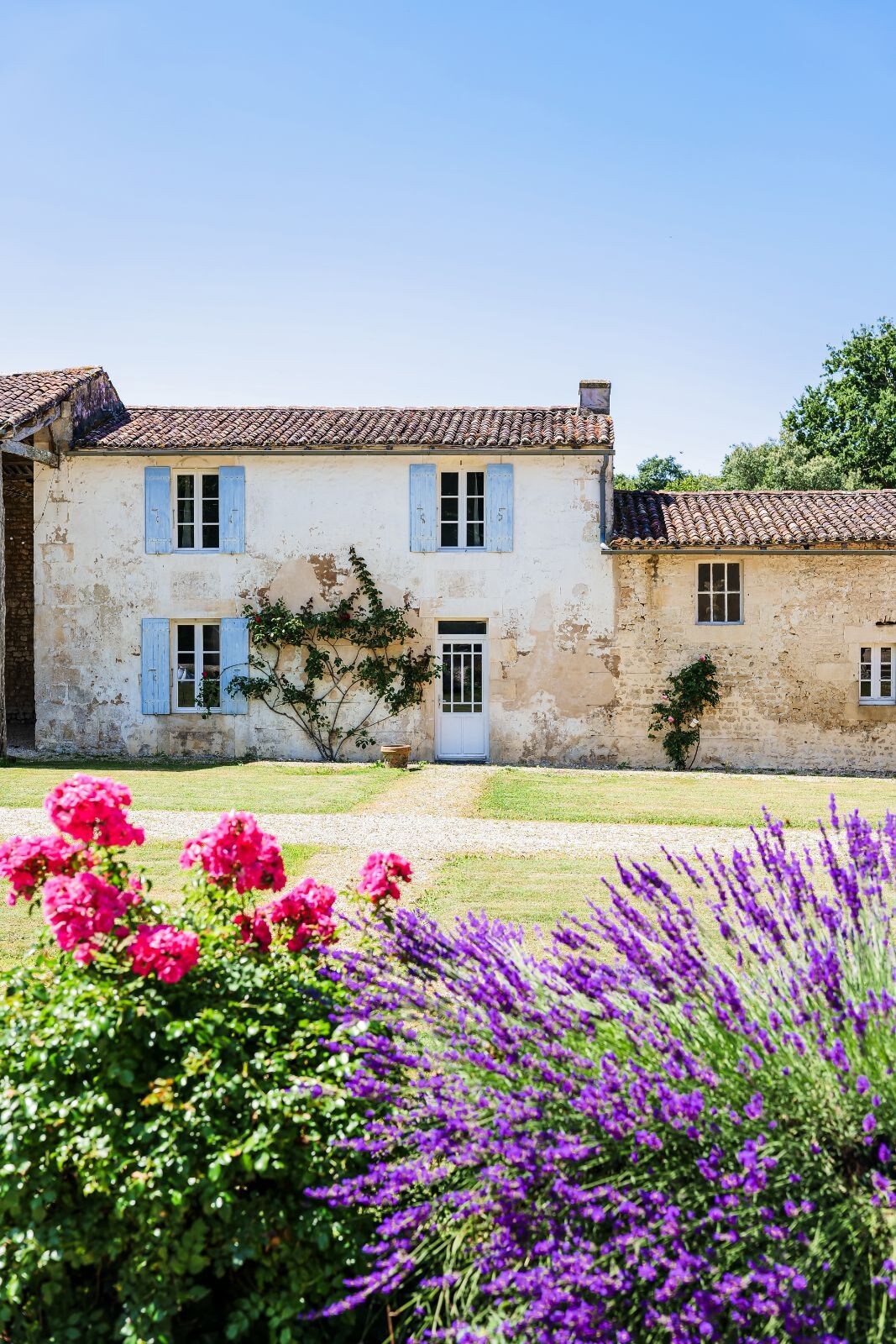 Château au cœur d'un golf