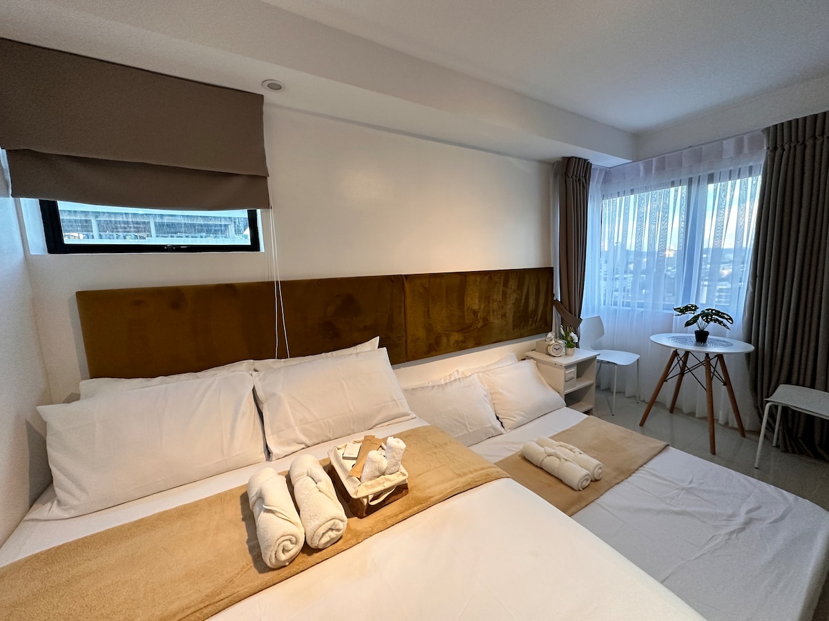 hotel living, The Persimmon Suites 4-6pax (1430)
