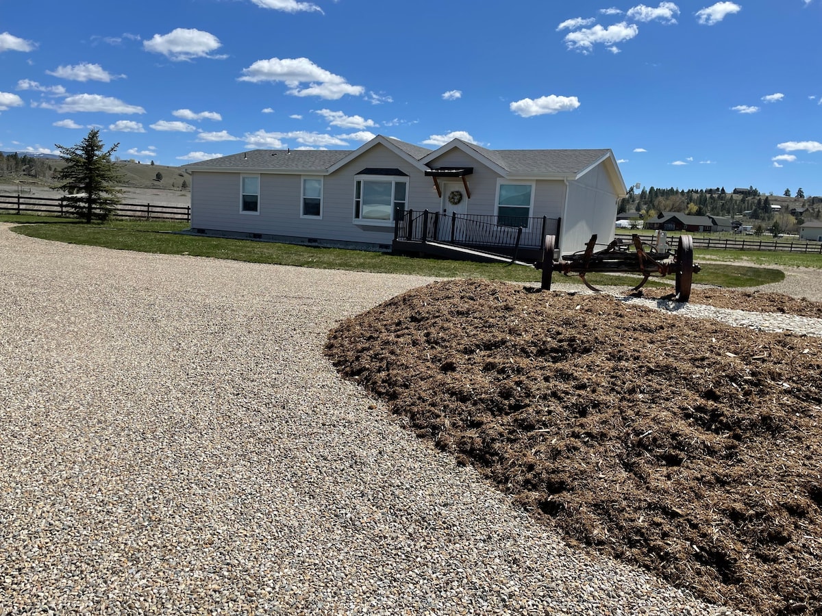 New Frontier Bungalow, views