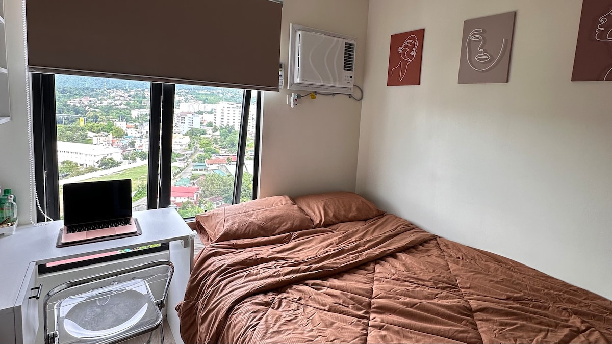 Fully Furnished condo at The Median Lahug