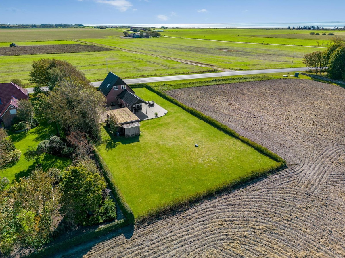 Cottage by the Wadden Sea