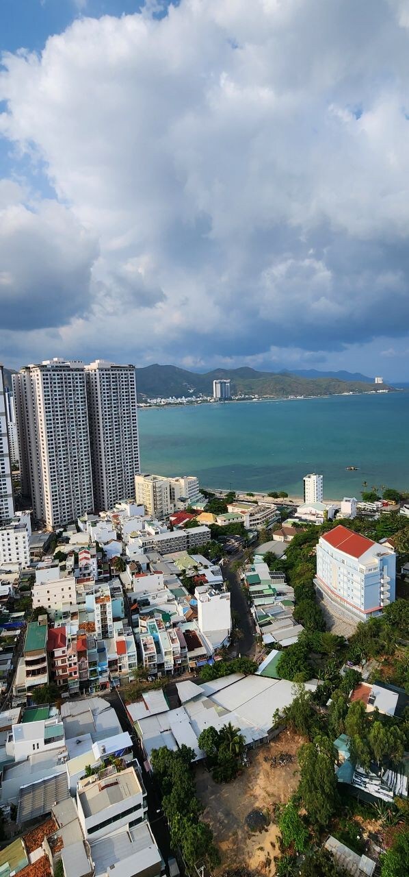 复古优雅：海景魅力