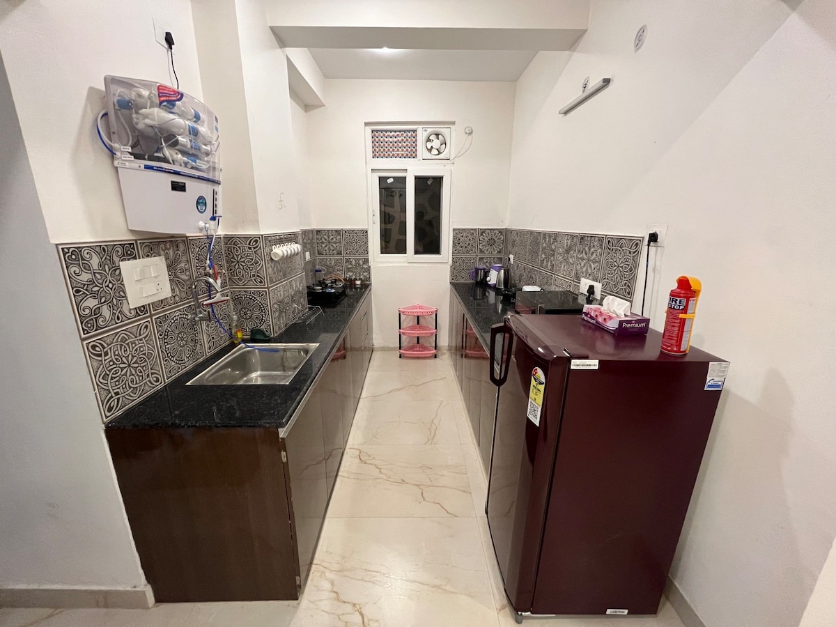 6. Ideal Luxury Homestay AC(3BHK)