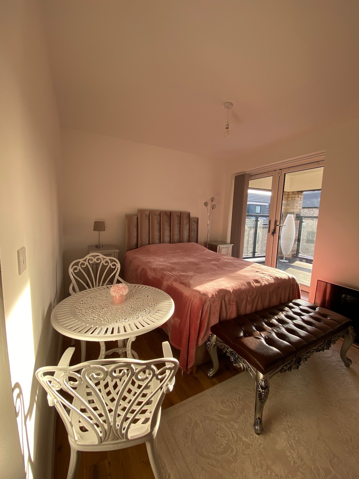 Countryside Luxury House
London-Stansted Airport