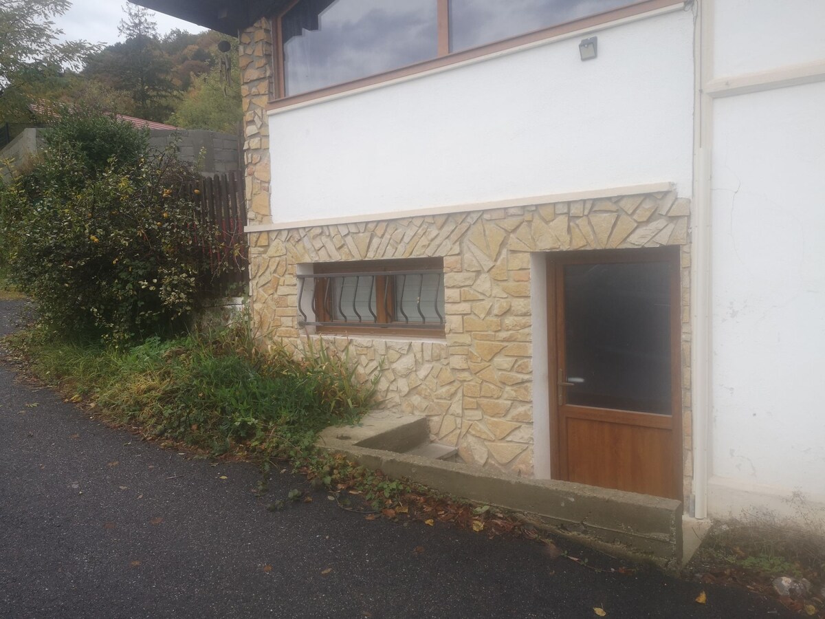 Agréable chambre vue montagnes.