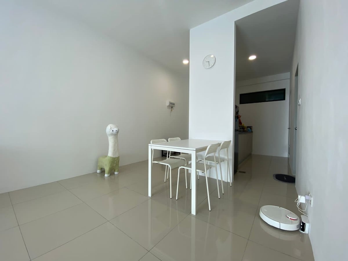 Gem Suites Apartment 2B2R