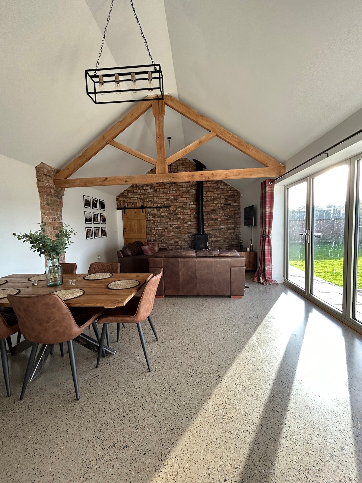 The Parlour, Salmon Hall Barns