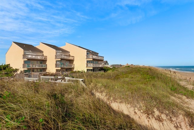 Direct Ocean Front 2BR w/ Pool