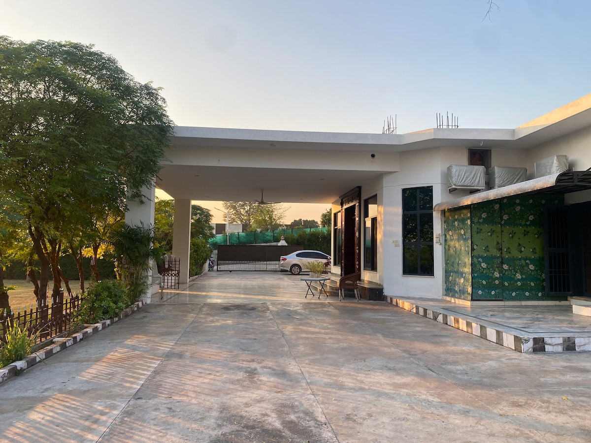 5bed Farmhouse in Islamabad