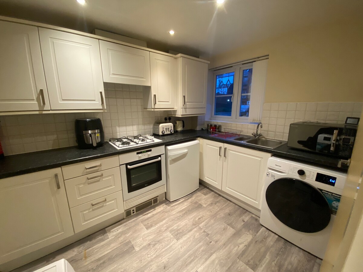 Lovely 2 bed apartment in Crosby