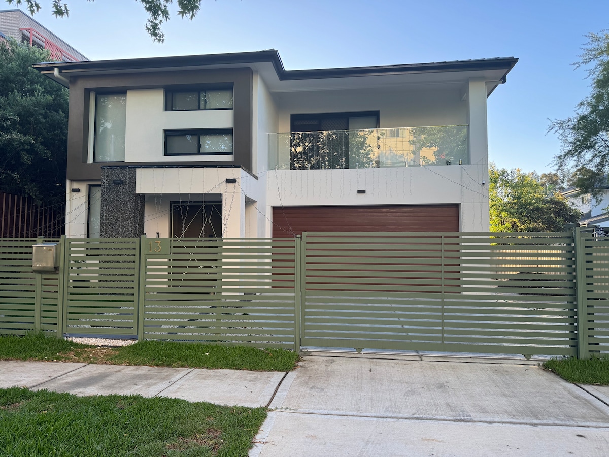 Modern Luxury Home in Wenty