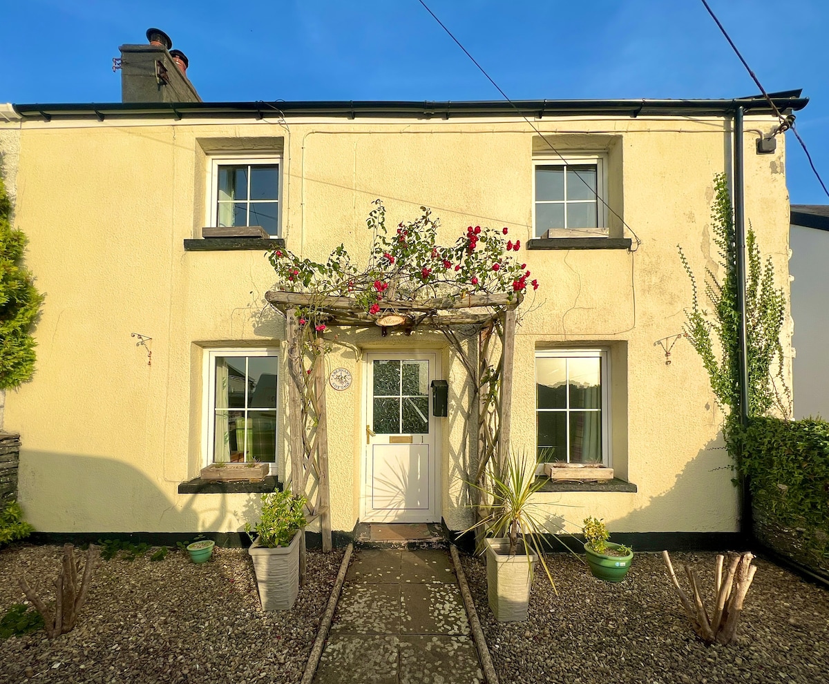 Entire cottage in Nelson, Caerphilly