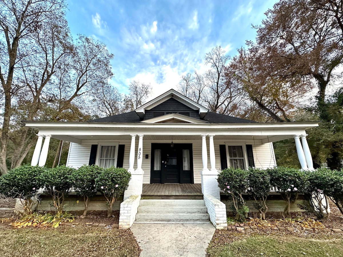 Charming Upstate Cottage