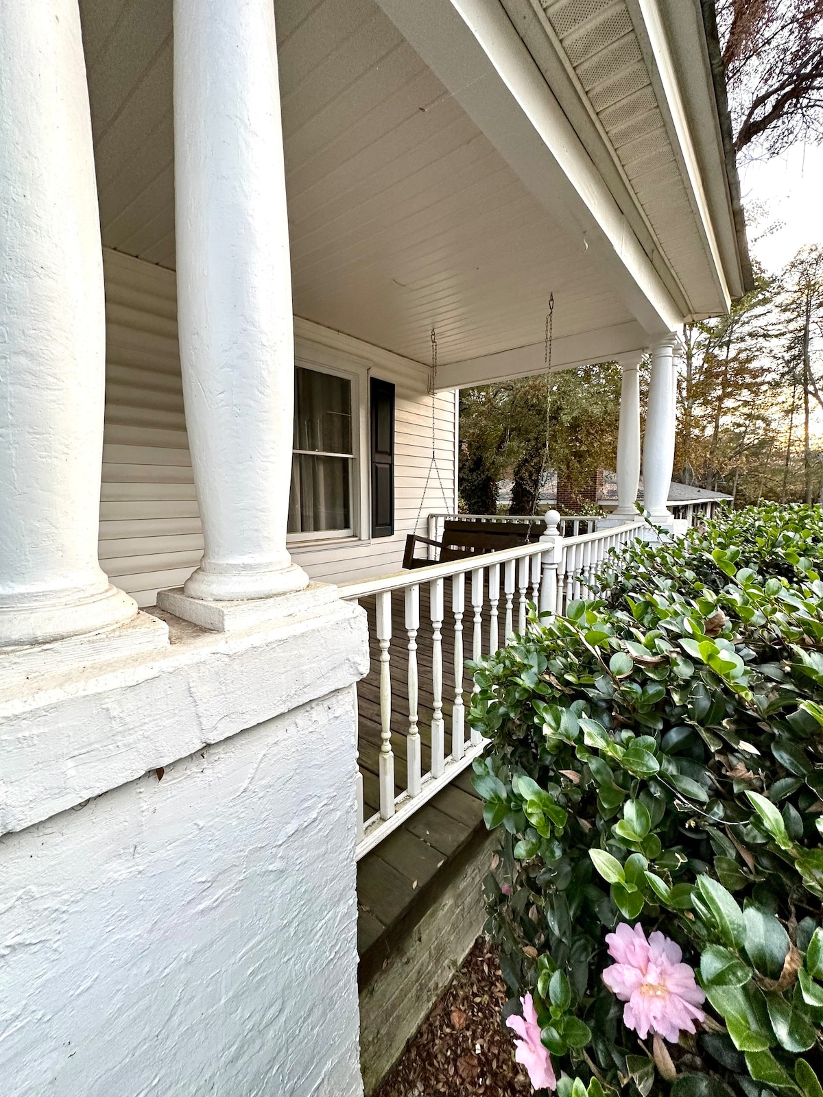 Charming Upstate Cottage