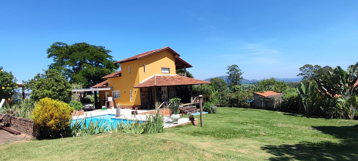 Casa charmosa rústica com vista em Bragança (SP)