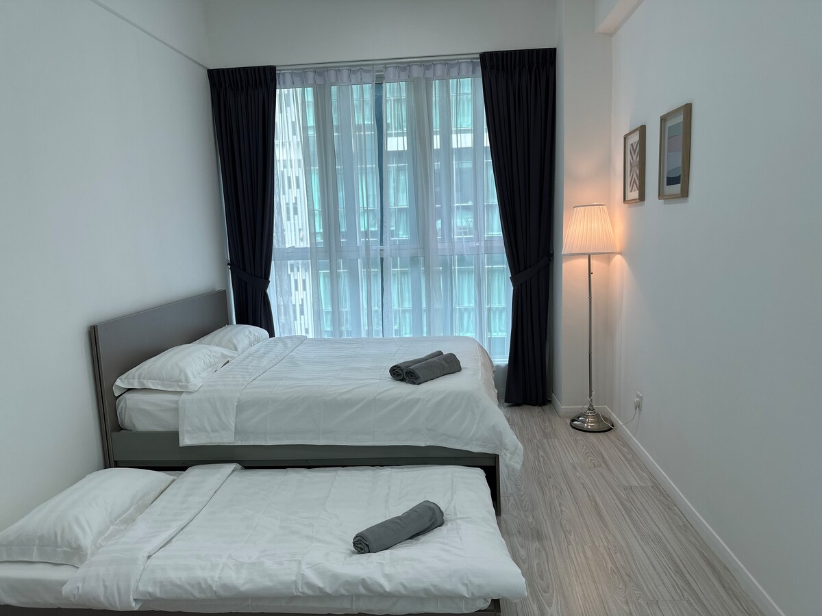 * 58 SU Suite * Sutera Avenue