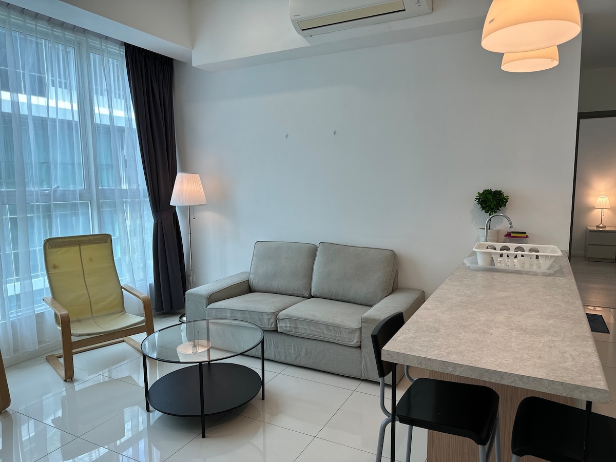 * 9 SU Suite * Sutera Avenue