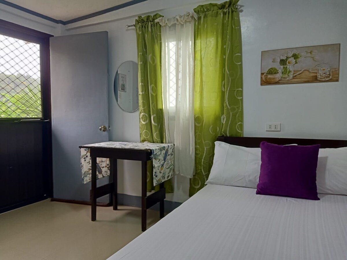 Cozy Aircon 4Pax Room (Beach)