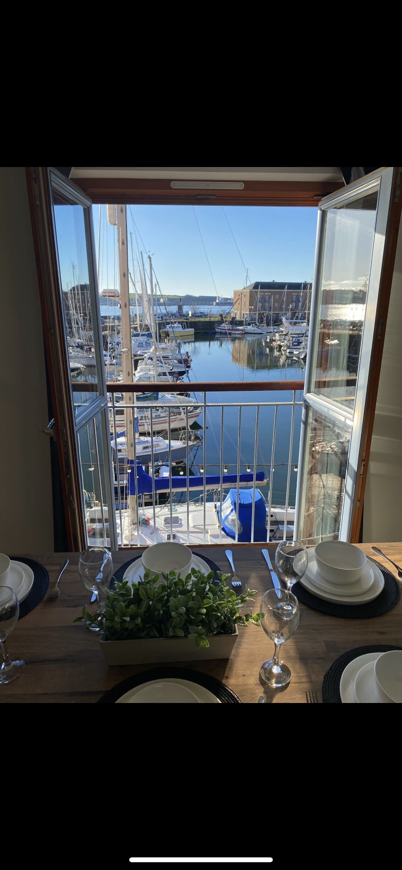 Marina and sea view apartment