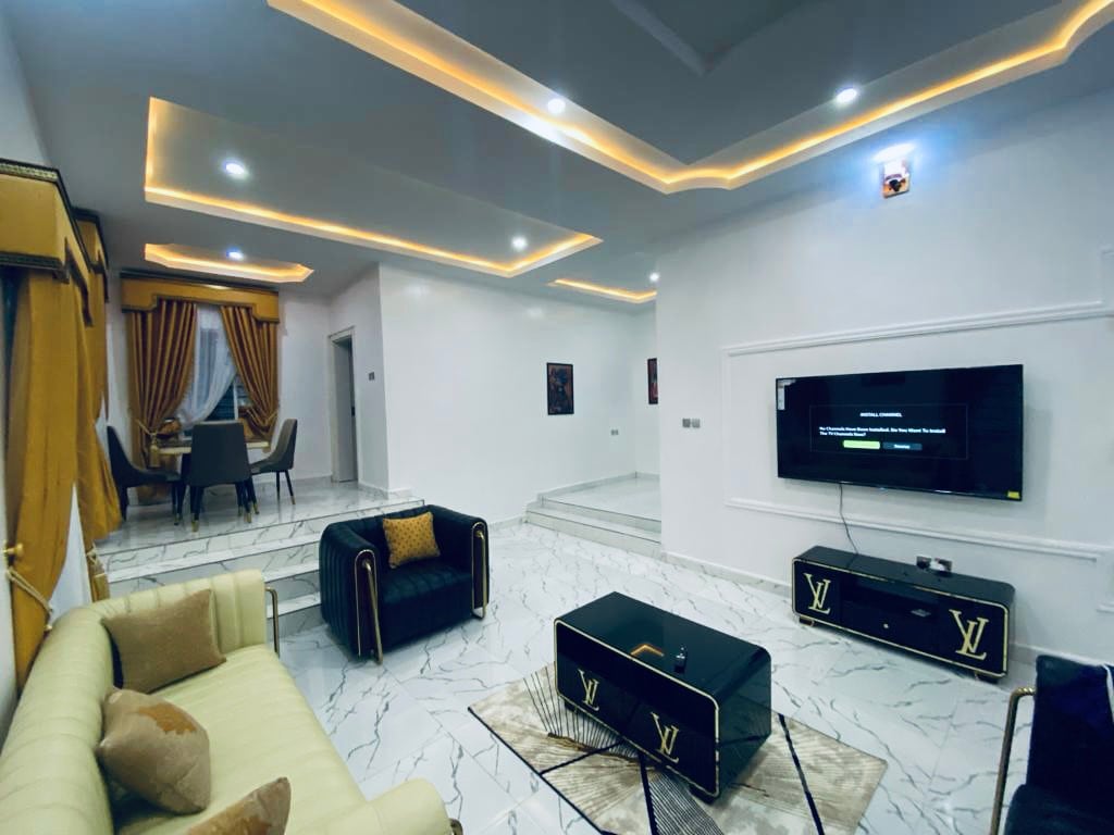 Miles Villa Diamond Apartment (4-beds)