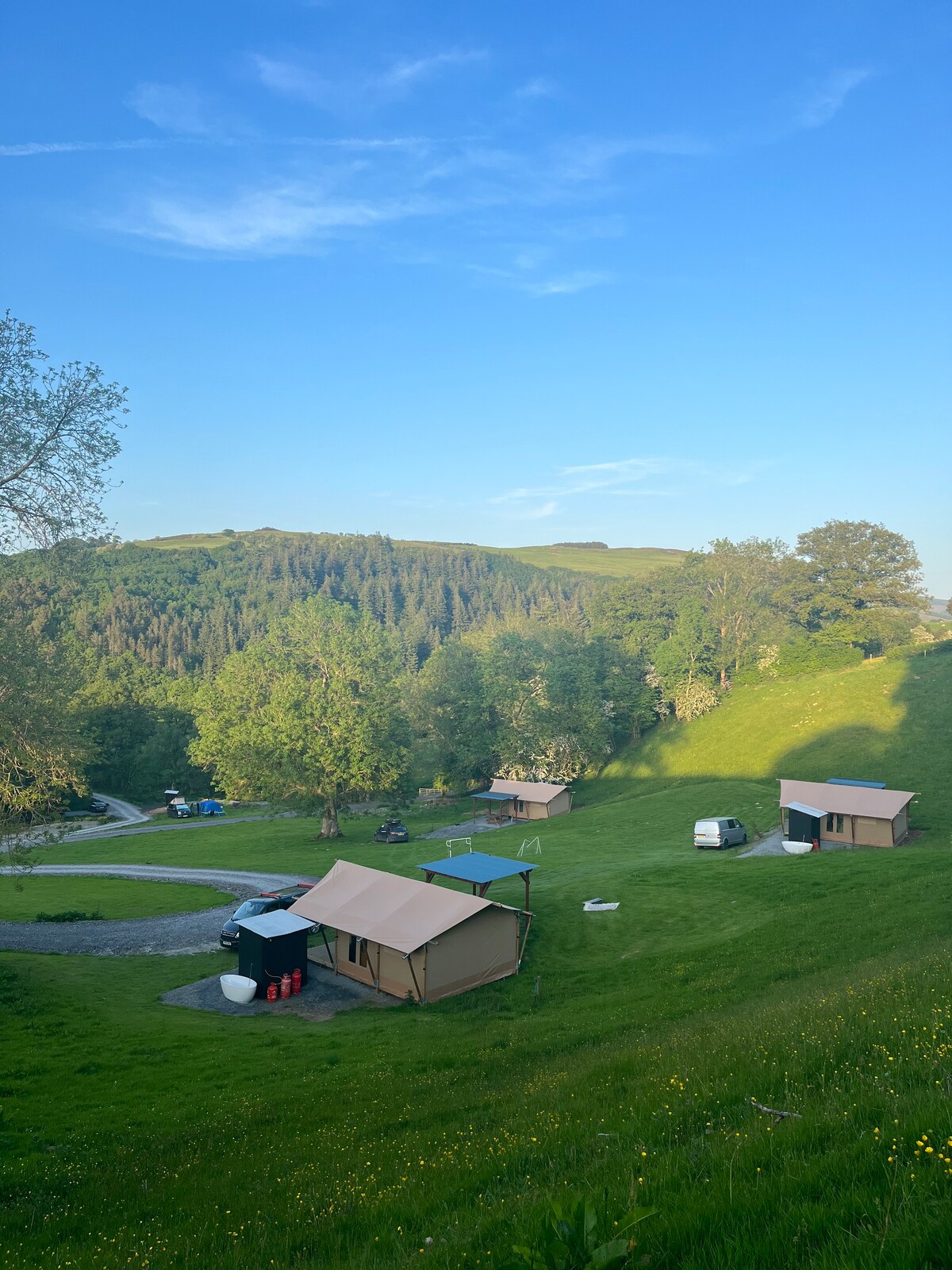 Ty Llewelyn Glamping & Camping