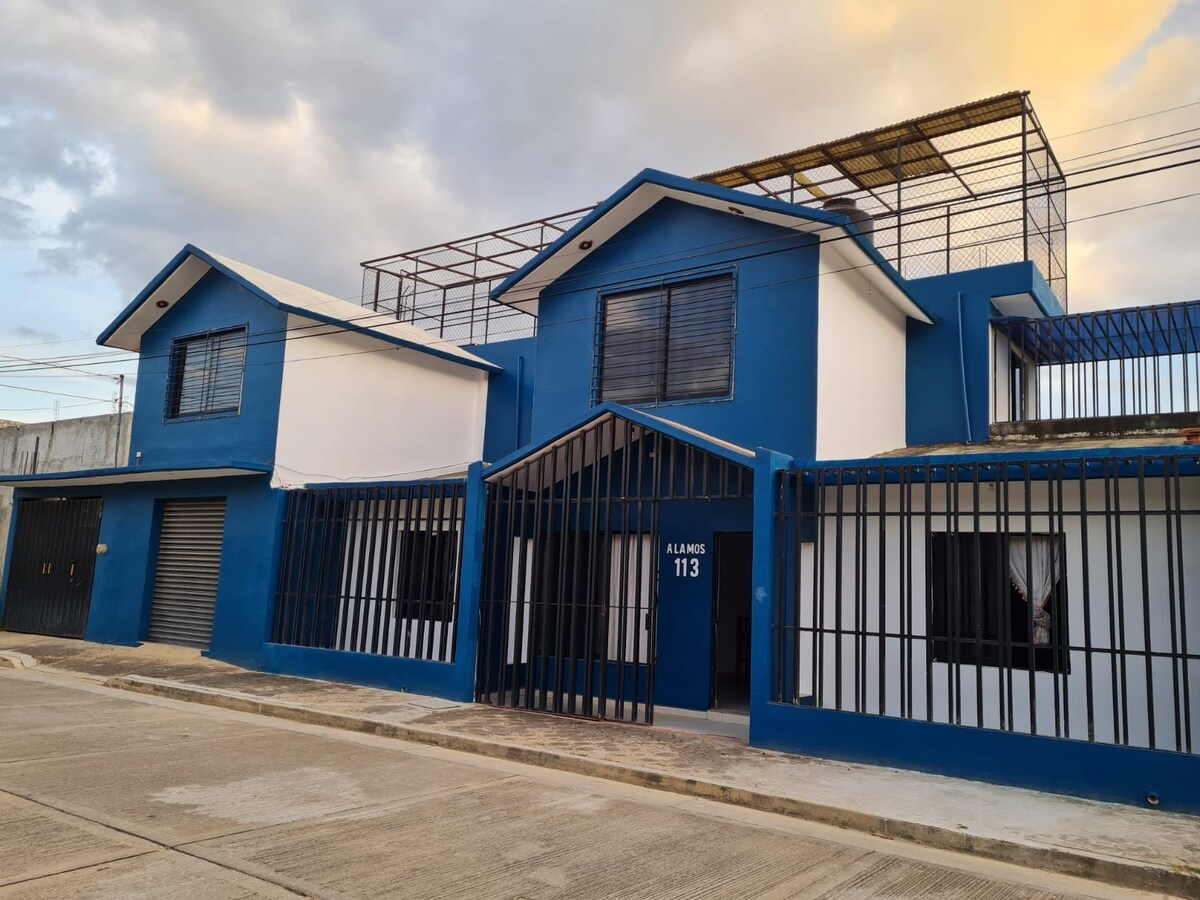 Hermosa Casa Azul