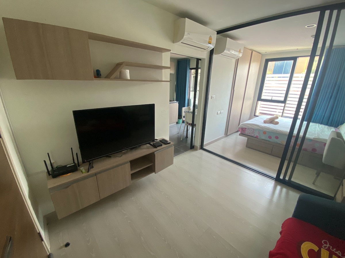 Quiet one bedroom near BTS onnut