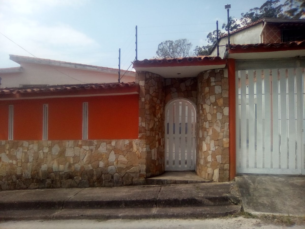 casa tipo posada pueblo nuevo