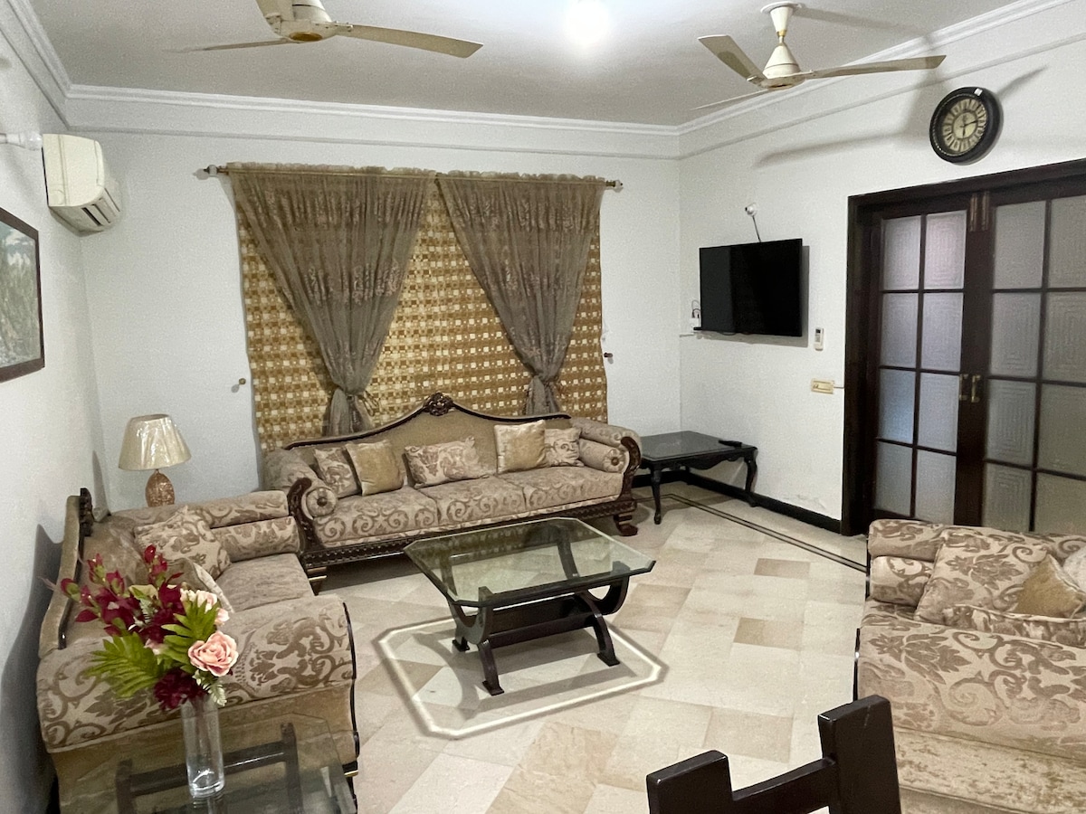 2BR Home in Gulberg III - Liberty Market, Lahore