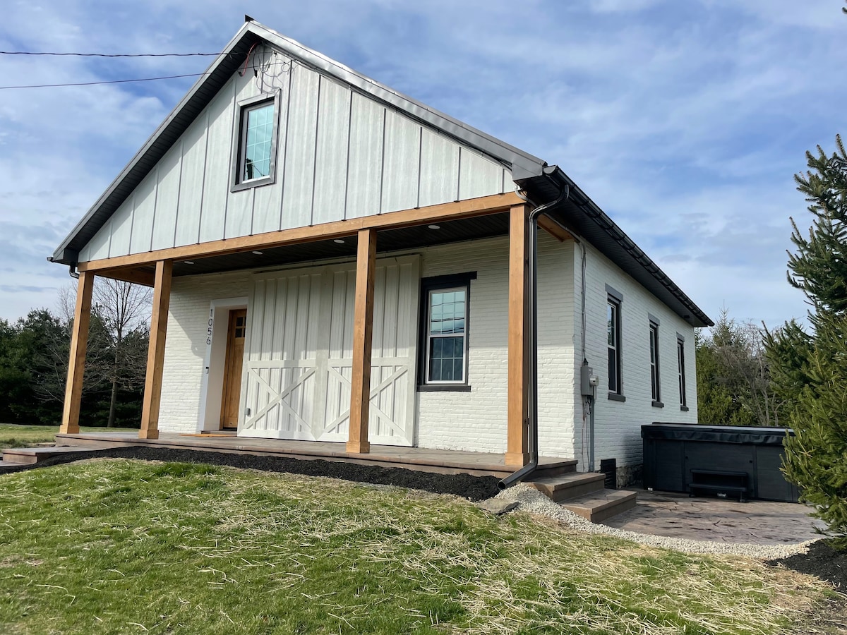 The Midway Schoolhouse