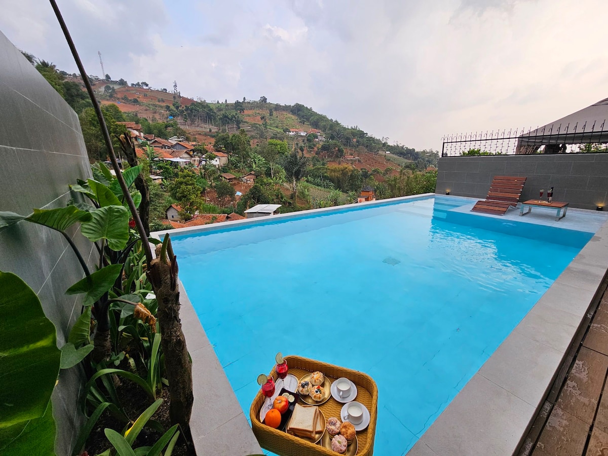 Dago Resort Bandung 12卧室私人热水泳池