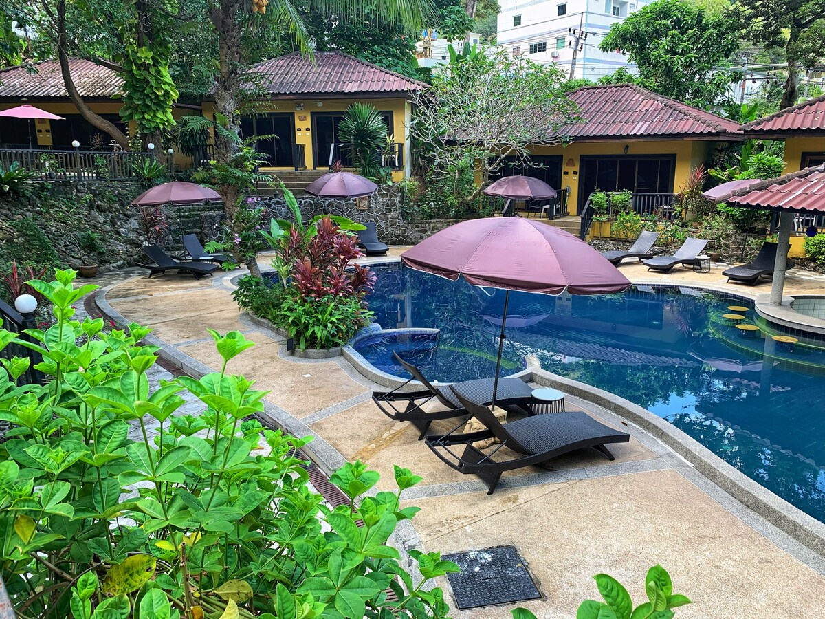 Patong Leisure Pool Resort kingbed