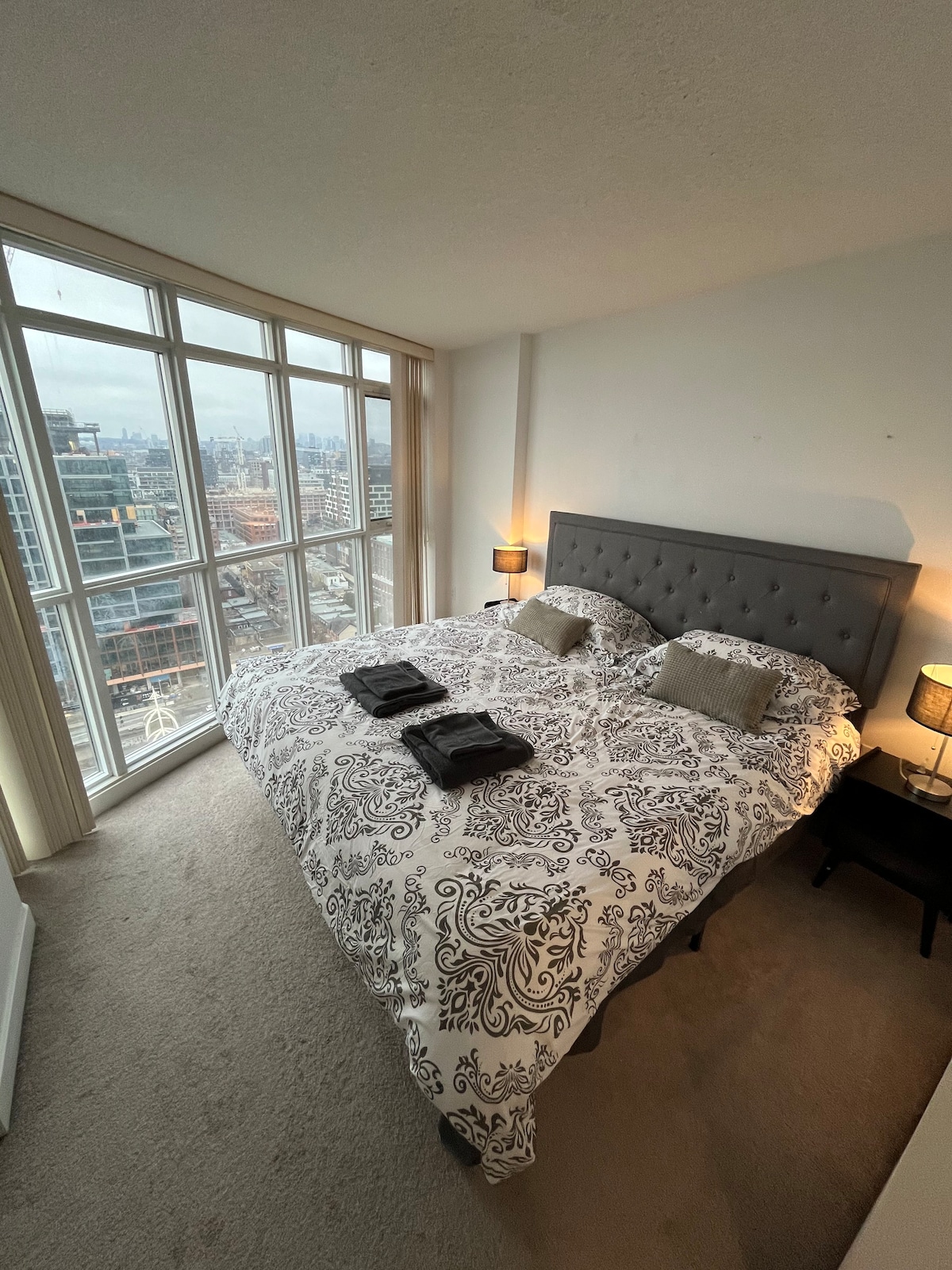 迷人的公寓-可爱的景观-加大双人床