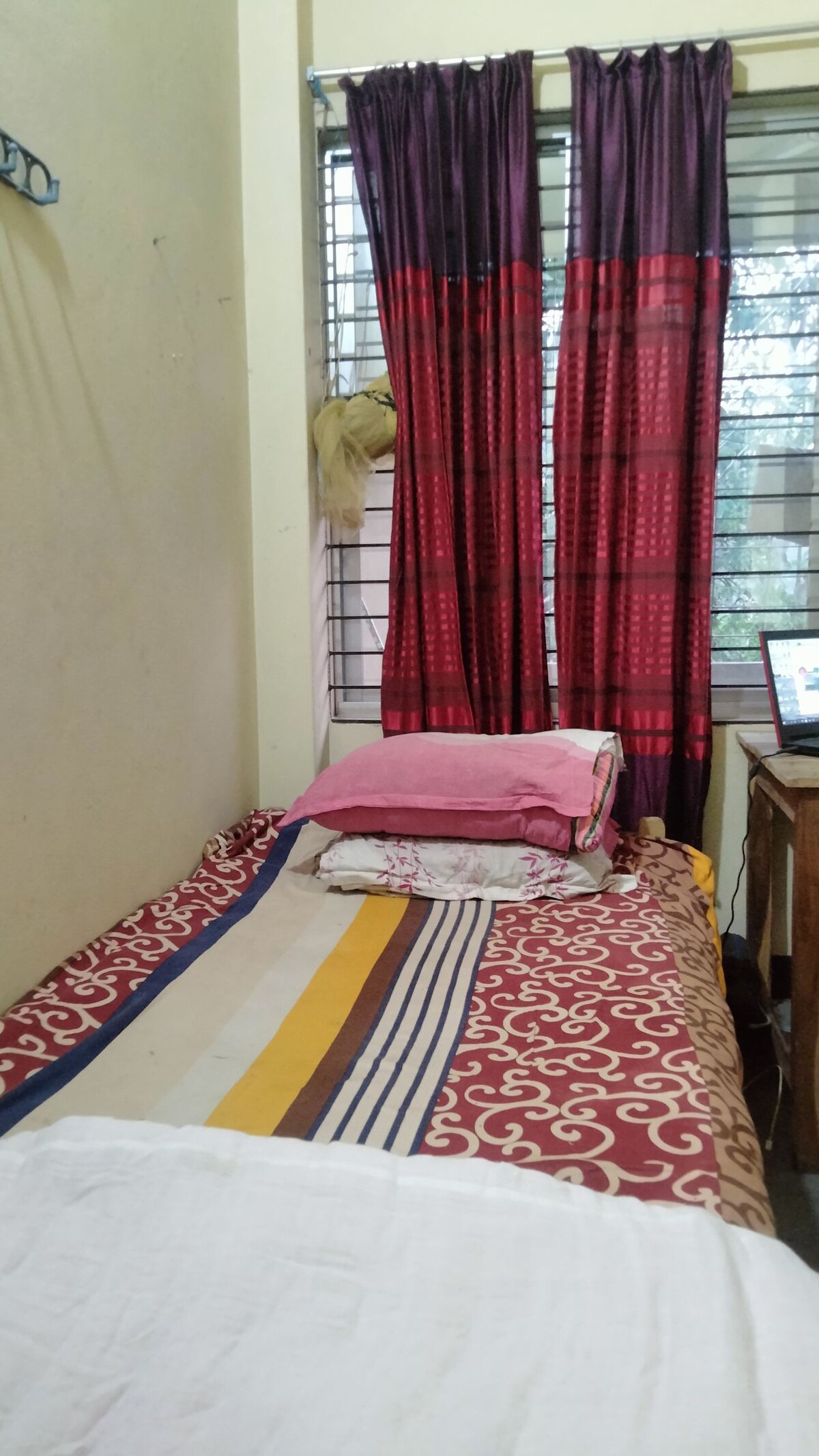 Cozy room besides Jahangirnagar University