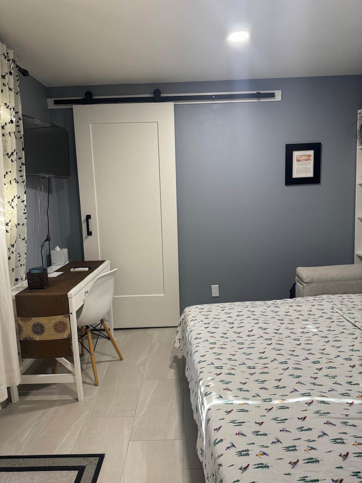 Cozy new Private room/studio in Moreno Valley!