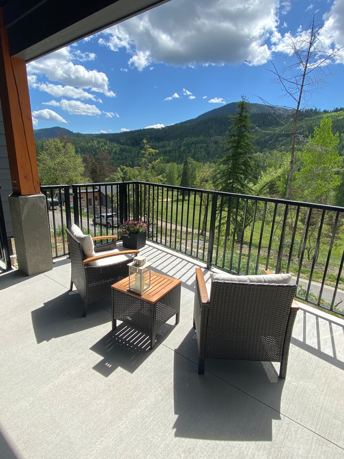 Inn the Mountains - Cozy 1BR Suite