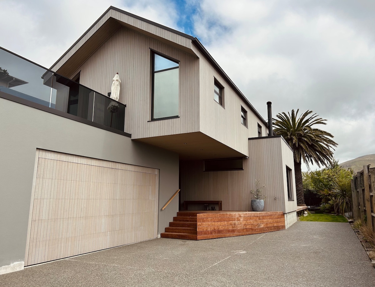 Sumner Beach Pad