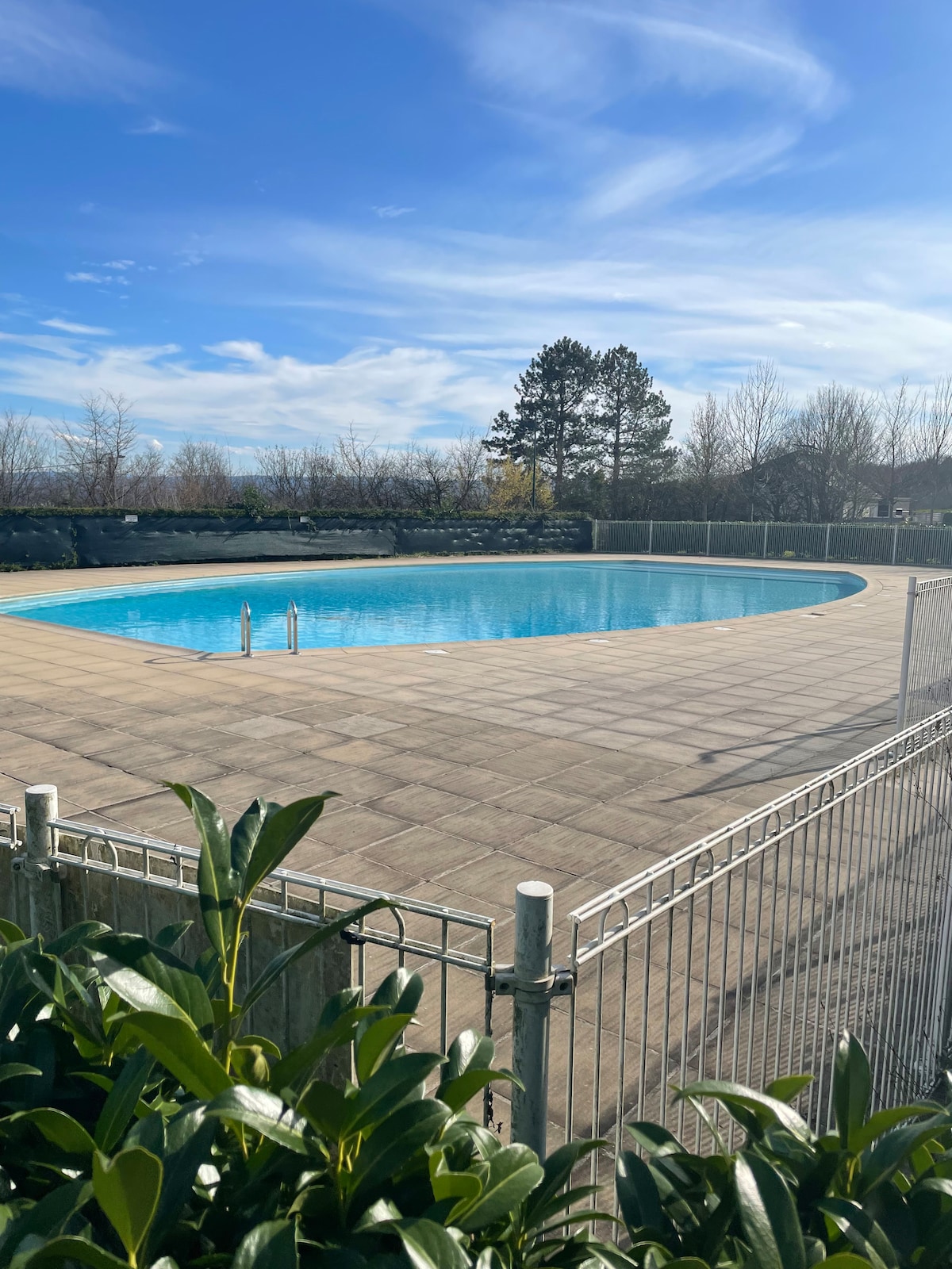 Appart 41 : 2 pièces- calme et confort (piscine)