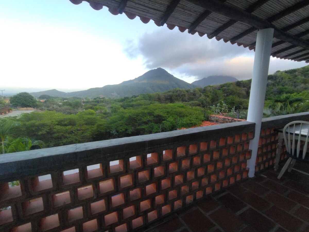 Hermosa Villa a minutos del mar